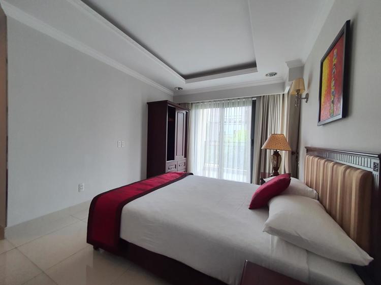 waterfront-residence-3-bedroom-serviced-apartment-2392-detail-121687100590464.jpg